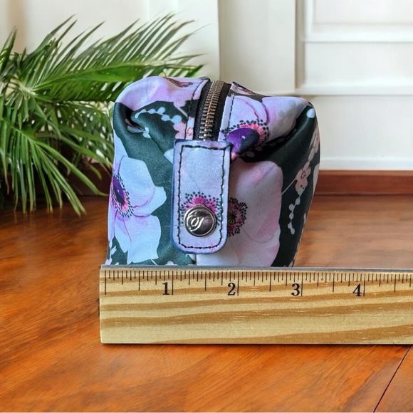 Temperley London x British Airways First Class Toiletry Makeup Bag Floral Print - Picture 11 of 16